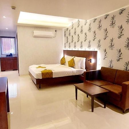 Hotel Madhuban Silvassa Ngoại thất bức ảnh
