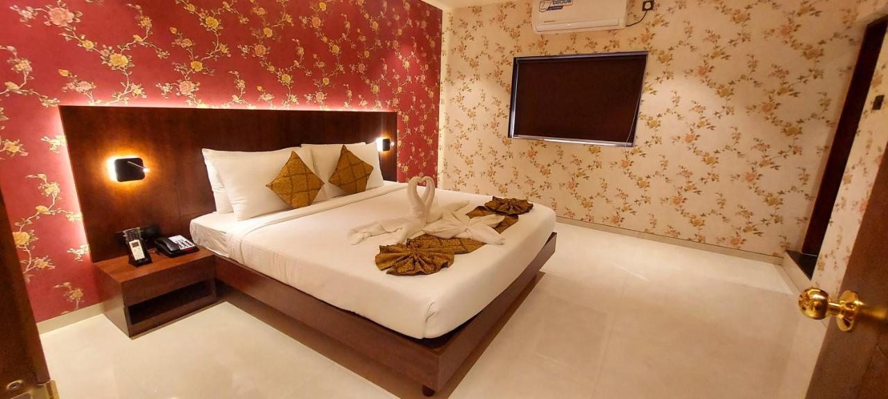 Hotel Madhuban Silvassa Ngoại thất bức ảnh