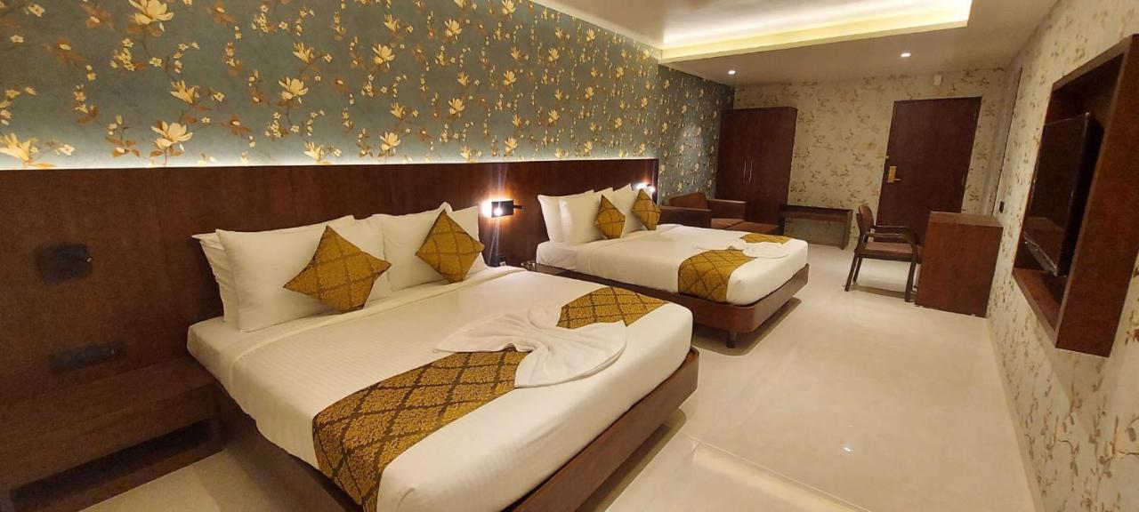 Hotel Madhuban Silvassa Ngoại thất bức ảnh