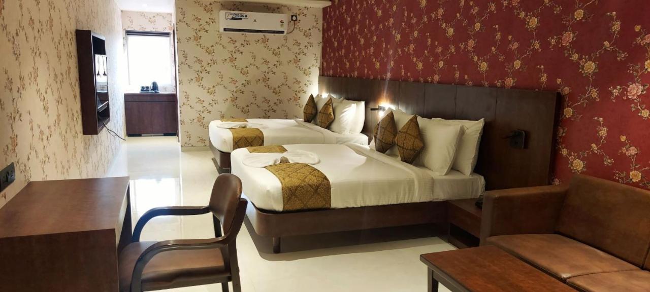 Hotel Madhuban Silvassa Ngoại thất bức ảnh