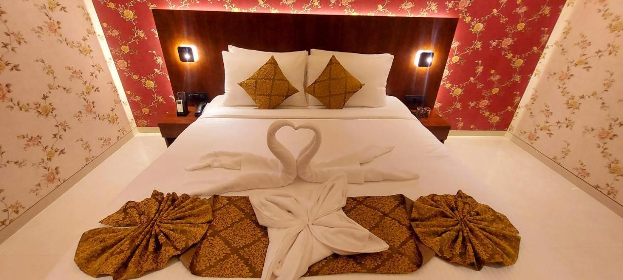 Hotel Madhuban Silvassa Ngoại thất bức ảnh